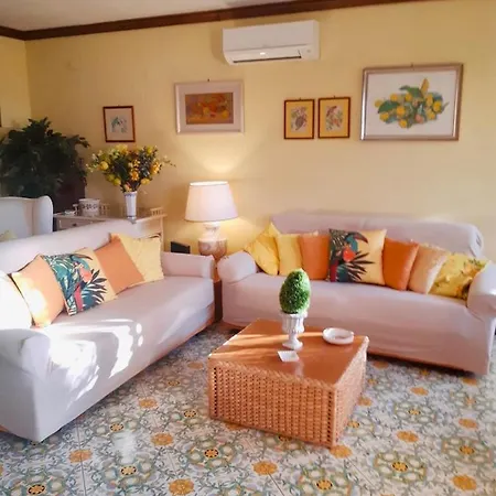 Favolosa Rossella Villa Capri